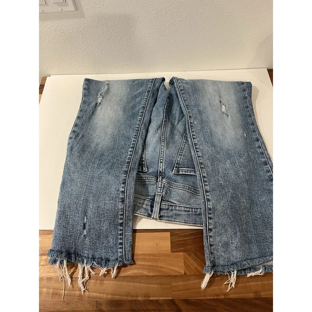 Daze Women's Denim Jeans Size 27, Medium Wash with Distressed Raw Hem